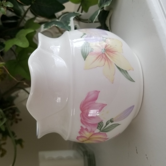 Royal Doulton pitcher - Picture 8 of 8